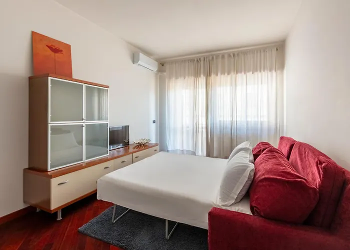 Comfy Close To The Colosseum Appartamento Roma